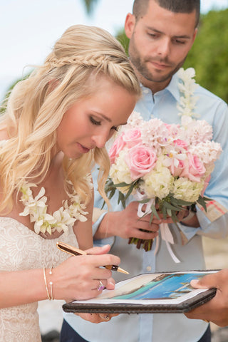 [Maui Elopement & Maui Wedding Photographer Online]-Maui Wedding Photography & Planning Studio, A Paradise Dream Wedding