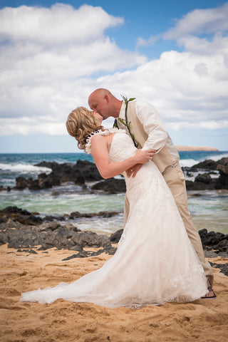 [Maui Elopement & Maui Wedding Photographer Online]-Maui Wedding Photography & Planning Studio, A Paradise Dream Wedding