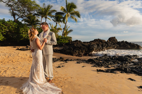 [Maui Elopement & Maui Wedding Photographer Online]-Maui Wedding Photography & Planning Studio, A Paradise Dream Wedding