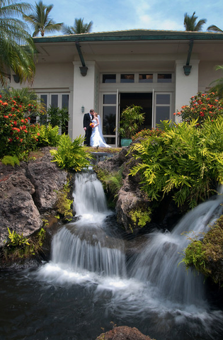 [Maui Elopement & Maui Wedding Photographer Online]-Maui Wedding Photography & Planning Studio, A Paradise Dream Wedding