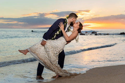 [Maui Elopement & Maui Wedding Photographer Online]-Maui Wedding Photography & Planning Studio, A Paradise Dream Wedding