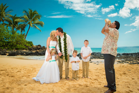 [Maui Elopement & Maui Wedding Photographer Online]-Maui Wedding Photography & Planning Studio, A Paradise Dream Wedding
