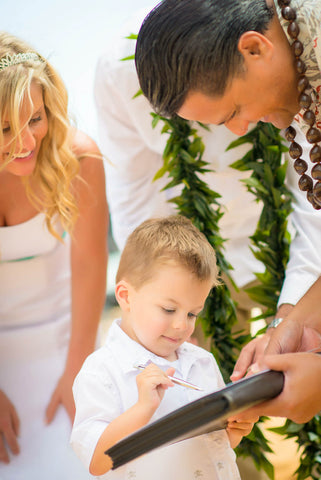 [Maui Elopement & Maui Wedding Photographer Online]-Maui Wedding Photography & Planning Studio, A Paradise Dream Wedding