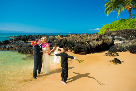 [Maui Elopement & Maui Wedding Photographer Online]-Maui Wedding Photography & Planning Studio, A Paradise Dream Wedding